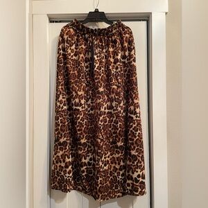 Chic Leopard Print Maxi Skirt